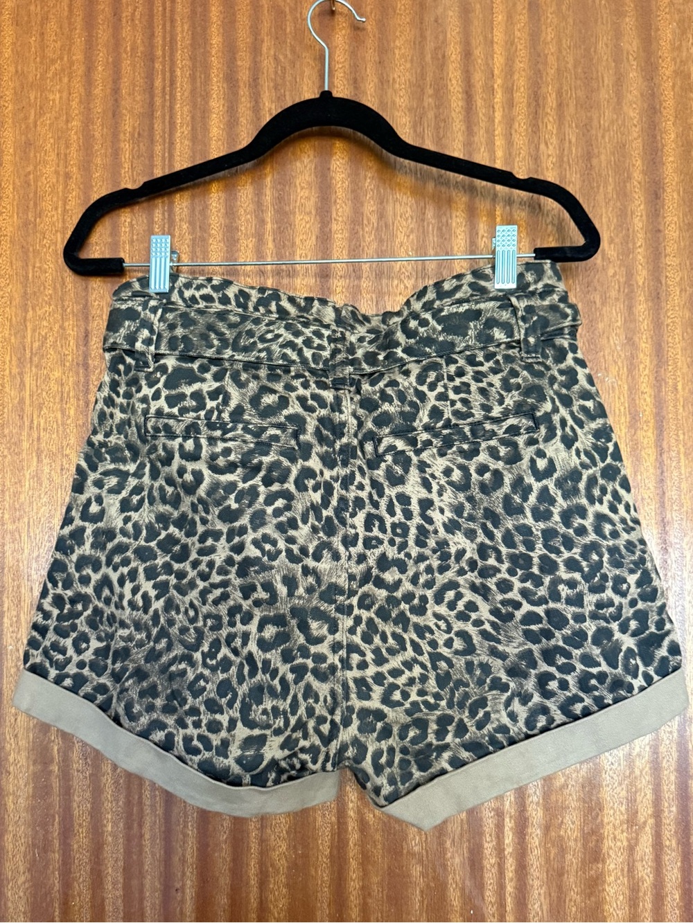Express Leopard Shorts - Picture 4 of 5